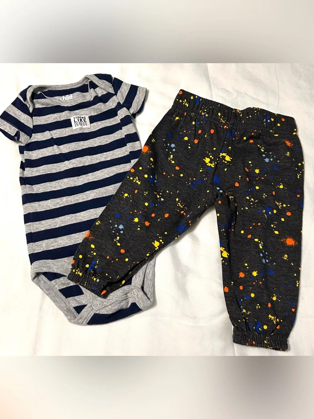 6 Month Bodysuits Pant Shorts Colorful 6 Pieces New & Like New!
